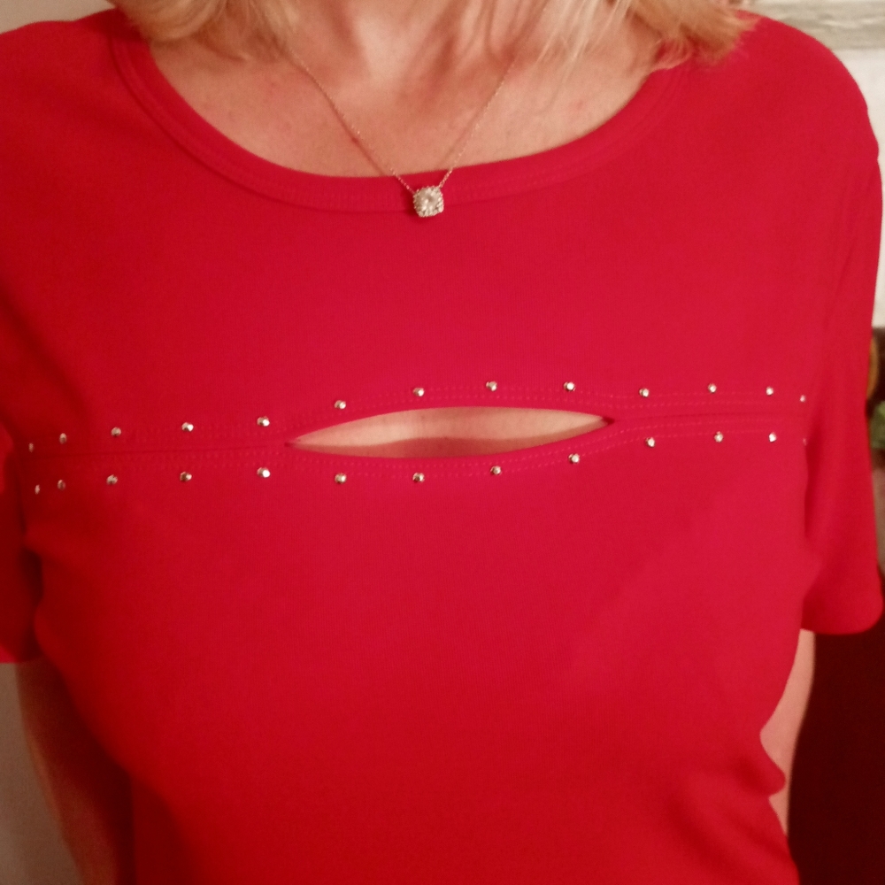 ♥️ Red top - Picture 3 of 6